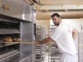Miguel Beade Nogueira, en las instalaciones de Panadería Mercedes