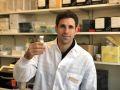 César de la Fuente, en un laboratorio