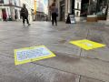 Carteles en la calle Real