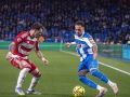 Quagliata encara a Álex Sola en el aprtido ante el Granada