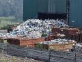 La basura rebosa en Nostian