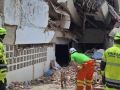Los bomberos de A Coruña encuentran varios cadáveres entre los escombros del terremoto de Venezuela Los equipos de emergencias de Briegal, durante su trabajo en Venezuela
