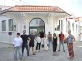 Los concesionarios, en el exterior del mercado, donde trabajan contrarreloj para empezar a pleno rendimiento en menos de una semana