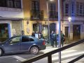 Coche empotrado tras una persecución policial en Betanzos