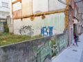 Vecinos de Os Mallos denuncian el mal estado de un solar abandonado: “Dá noxo”