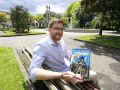 El Tolkien de A Coruña lanza una novela para atraerlos a todos a la fantasía