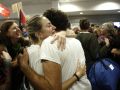 Activistas de la Flotilla, a su llegada a Grecia