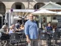 El hostelero de María Pita que gastó 25.000 euros en su terraza hace nueve meses Fadi Elías, propietario del Alma de María Pita