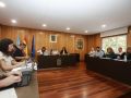 Casi 40 asociaciones de Cambre denuncian un retraso de cuatro años en el pago de las ayudas municipales Pleno municipal en Cambre