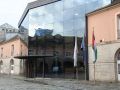 La Xunta pide a la Universidad de A Coruña que ice la bandera española, como marca la ley Las banderas de Galicia, UDC y Palestina