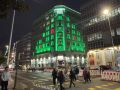 Decoración navideña del edificio del Banco Pastor en el Cantón Pequeño