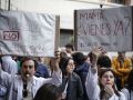 Varios sanitarios en una protesta contra el Estatuto Marco