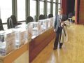 Meilán Gil, junto a las urnas para las votaciones, hace 25 años