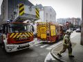 Una dotación de Bomberos, esta mañana, en la calle Santo Tomás