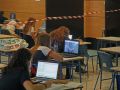 19 septiembre 2020 página 5Alumnos atiende desde su ordenador clases virtuales impartidas en el Colegio Ábaco, en Madrid (España), a 17 de septiembre de 2020. El Colegio Ábaco es de carácter privado y concertado y es uno de los centros educativos que ha optado por dividir la jornada presencial en dos franjas, en este caso para los alumnos de 3º y 4ºESO. Todos siguen el mismo contenido en tiempo real, ya que la mitad de la clase se encuentra asistiendo de manera presencial y la mitad de la clase de manera virtual al mismo tiempo.17 SEPTIEMBRE 2020;CLASES SEMIPRESENCIALES;COVID19;CORONAVIRUS;COLEGIOS;ESO;PROFESORES;AULAS;EDUCACIONMarta Fernández Jara / Europa Press17/09/2020