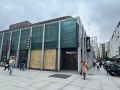 Dos tiendas de Inditex cierran en A Coruña por reforma Establecimiento de Bershka en la Plaza de Lugo, cerrado por reformas