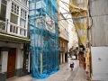 El edificio okupa de la calle Barrera deja atrás su pasado y será historia en cuestión de semanas El número 30 de la calle Barrera, avanza en su proceso de demolición