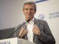 Alfonso Rueda, durante su intervención este sábado en el Polideportivo Paco Chao de O Carballiño, Ourense