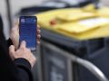 Un usuario accede a la app Coruña