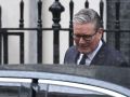 Keir Starmer sale de Downing Street