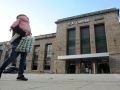 Uno de los accesos a la estación de tren, en una imagen de 2020