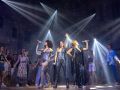 Cuenta atrás para la llegada de 'Mamma Mia!', que cerrará su gira en A Coruña Una escena de 'Mamma Mia!'
