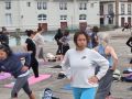 Decenas de personas disfrutan de Mar de Mares, esta mañana, en O Parrote | quintana