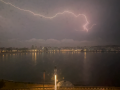 Una espectacular tormenta de rayos ilumina A Coruña al amanecer Tormenta rayos
