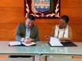 Firma del convenio en Betanzos