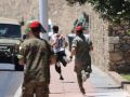 Medios desplegados intentaban detener a un migrante este domingo en Ceuta