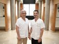 Los reumatólogos Jenaro Graña y Javier Seoane, en los pasillos del Centro de Especialidades del Ventorrillo