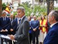 Feijóo exige a Sánchez que convoque de manera inmediata a la embajadora de Marruecos Feijóo (i), hace una declaración en el marco de su asistencia al acto institucional del Día de Ceuta este miércoles