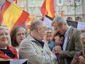Cerca de 12.000 personas se concentran en María Pita para apoyar a Ceuta: "É española e temos que defendela" Manifestación por Ceuta
