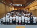 Foto de familia de los estudiantes de Medicina que se incorporan al Chuac para el curso 2026/2027