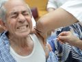 Los residentes en Santa Teresa Jornet inician en A Coruña la campaña de vacunación frente a la gripe y el covid Vacunación contra el covid y la gripe en A Coruña