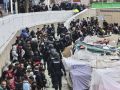 Más de 100 migrantes regresan a Marruecos tras ser desalojados de la playa Benítez en Ceuta Este martes ha comenzado el desalojo migrantes en la playa de Benítez