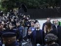 Sarkozy, el día en que entró en la cárcel, acompañado de su mujer, Carla Bruni
