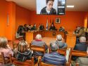 Empleados del Grupo Losán presenciaron este lunes la sesión plenaria