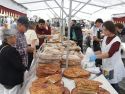 Betanzos celebró su tradicional feria del 1 de mayo, mientras que los más pequeños fueron los protagonistas del Canto dos Maios