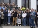 Los familiares de la víctima, a las puertas del Ayuntamiento de Santa Úrsula, durante el acto celebrado este jueves