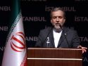 El ministro de Exteriores de Irán, Abás Araqchí, en una rueda de prensa en Estambul (Turquía), dijo que EE.UU. ha "traicionado la diplomacia" y "cruzado todas la líneas rojas" al atacar tres instalaciones nucleares en su país, lo que supone una "violación imperdonable del derecho internacional".