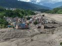 Vista aérea de un grupo de viviendas dañadas en Trishuli Bazar tras una inundación repentina, en Nepal