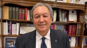 José Manuel Otero Lastres, con su libro 'La vida como préstamo'
