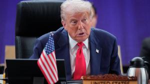 El presidente de EEUU, Donlad Trump, este domingo, durante su intervención en la cumbre de la Asean