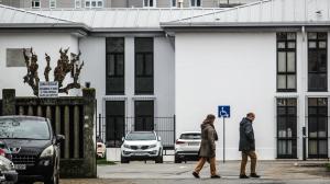 Dos personas acceden este viernes al IES Elviña