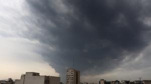 Nube de humo sobre Teherán