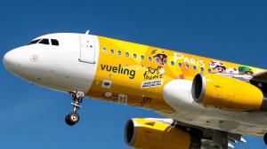 El Airbur de Vueling decorado con motivos del Tour de Francia 2026