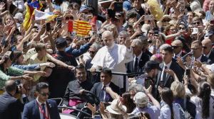 El Papa León XIV a su llegada a la Abadía de Nuestra Señora de Montserrat, una de las paradas más esperadas de su visita de dos días a Cataluña