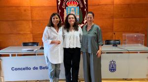 Myriam Arnoso, en el centro, fue la elegida como Representante del San Roque 2026