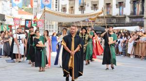 La emoción de una despedida inaugura la Feira Franca Medieval de Betanzos